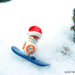 LEGO Fotografie Snowboarden BB-8 Bild 01 | ©2017 Brickzeit