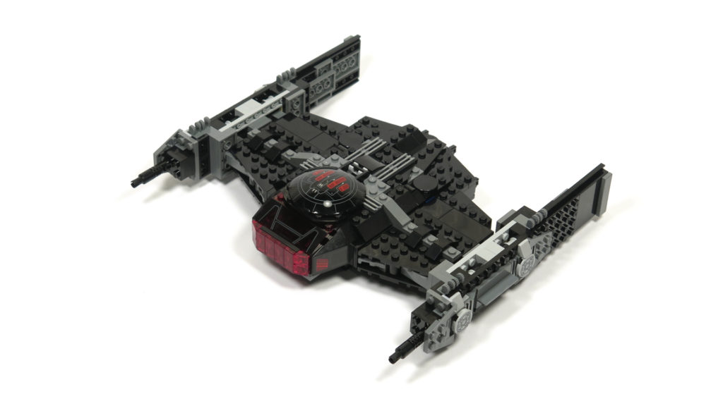 LEGO® Star Wars™ 75179 Kylo Ren's TIE Fighter - Bauabschnitt 4 - Vorderseite | ©2018 Brickzeit