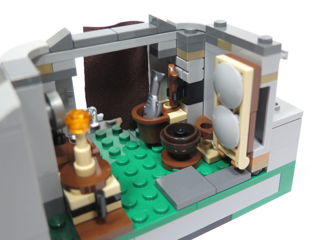 LEGO® Star Wars™ 75200 Ahch-To Island™ Training - Innen rechte Seite | ©2018 Brickzeit