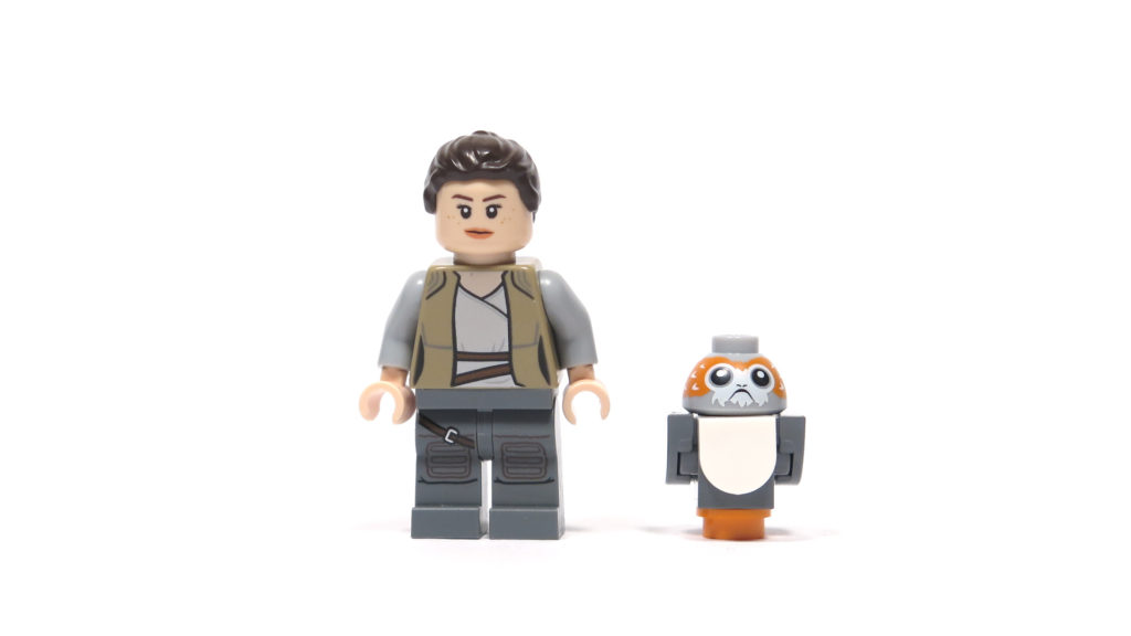 LEGO® Star Wars™ 75200 Ahch-To Island™ Training - Rey und Porg Vorderseite | ©2018 Brickzeit