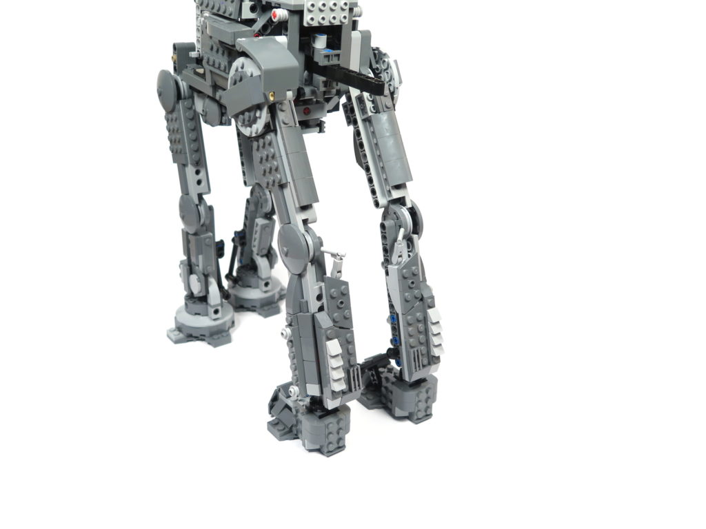 LEGO® Star Wars™ 75189 First Order Heavy Assault Walker™ - Bauabschnitt 5 & 6 | ©2018 Brickzeit