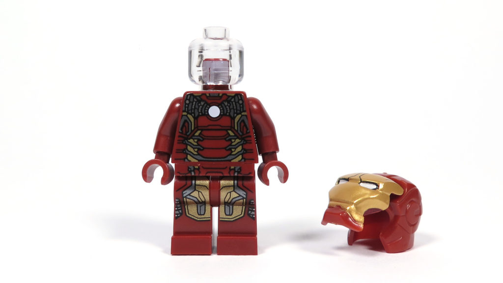 LEGO® Marvel Super Heroes - 76105 - Der Hulkbuster: Ultron Edition - Iron Man Minifigur, durchsichtiger Kopf, Helm am Boden | ©2018 Brickzeit
