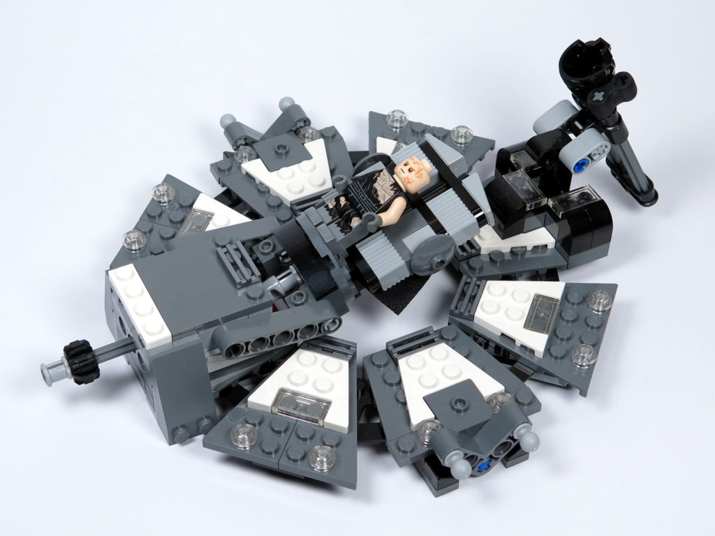 LEGO® Star Wars™ 75183 Darth Vader™ Transformation - Anakin auf Liege | ©2018 Brickzeit