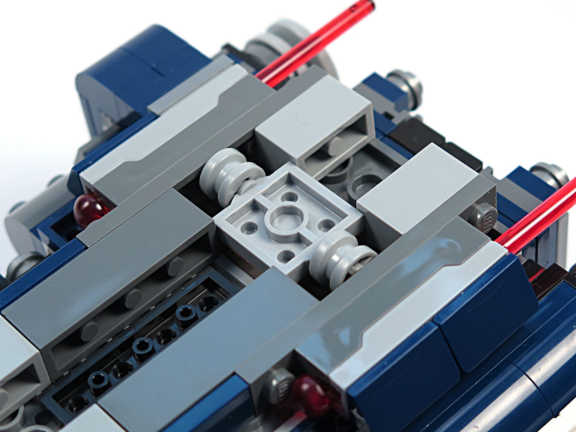 LEGO® Star Wars™ Han Solo's Landspeeder™ (75209) - Räder | ©2018 Brickzeit