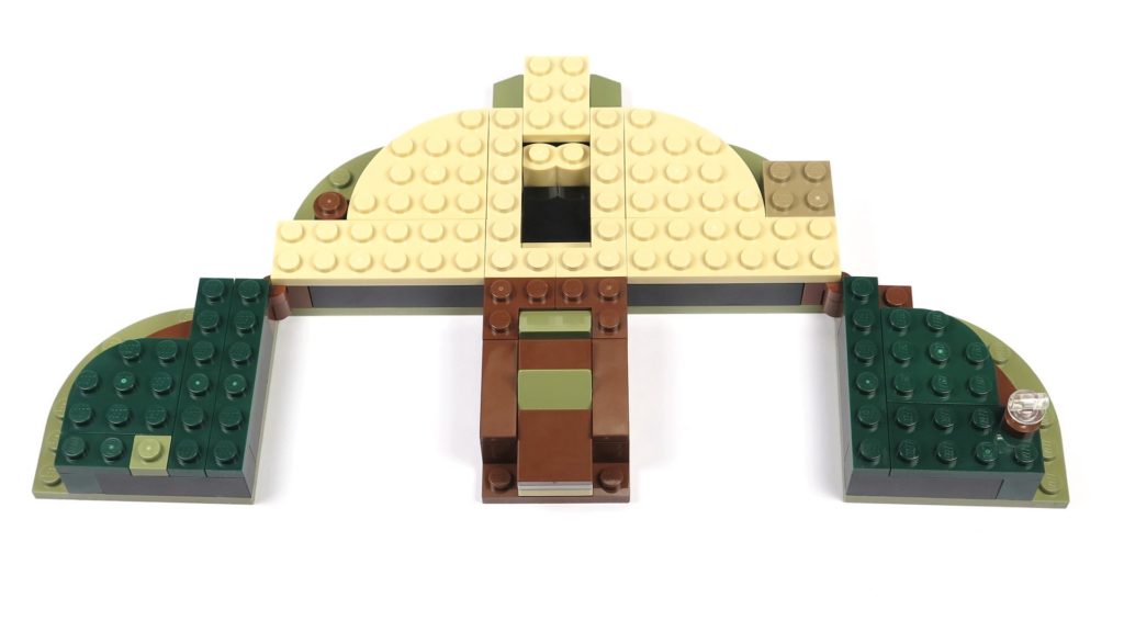 LEGO® Star Wars™ Yoda's Hütte (75208) - Bauabschnitt 1 - Platte aufgeklappt | ©2018 Brickzeit