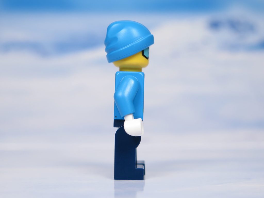 LEGO® City Arktis Eissäge - Minifigur, rechte Seite | ®2018 Brickzeit