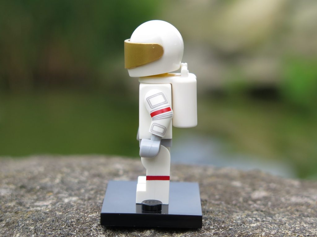LEGO® Minifiguren Serie 15 (71011) - Astronaut linke Seite | ©2018 Brickzeit