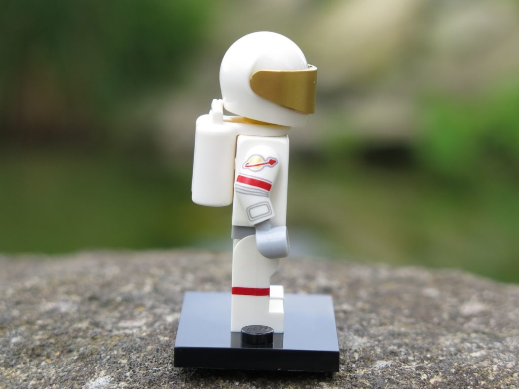 LEGO® Minifiguren Serie 15 (71011) - Astronaut rechte Seite | ©2018 Brickzeit