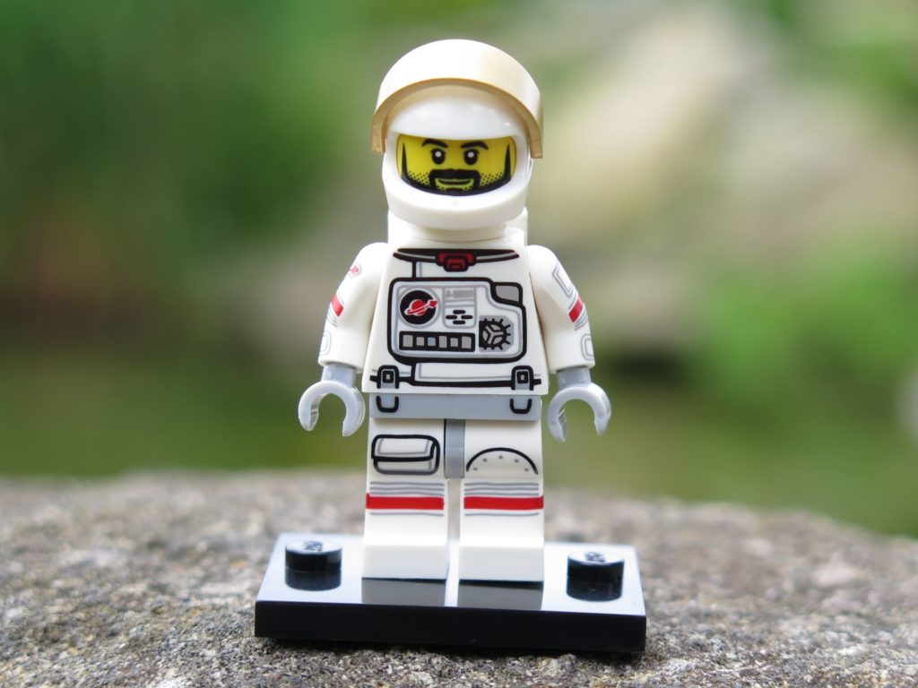 LEGO® Minifiguren Serie 15 (71011) - Astronaut offenes Visier, Vorderseite | ©2018 Brickzeit