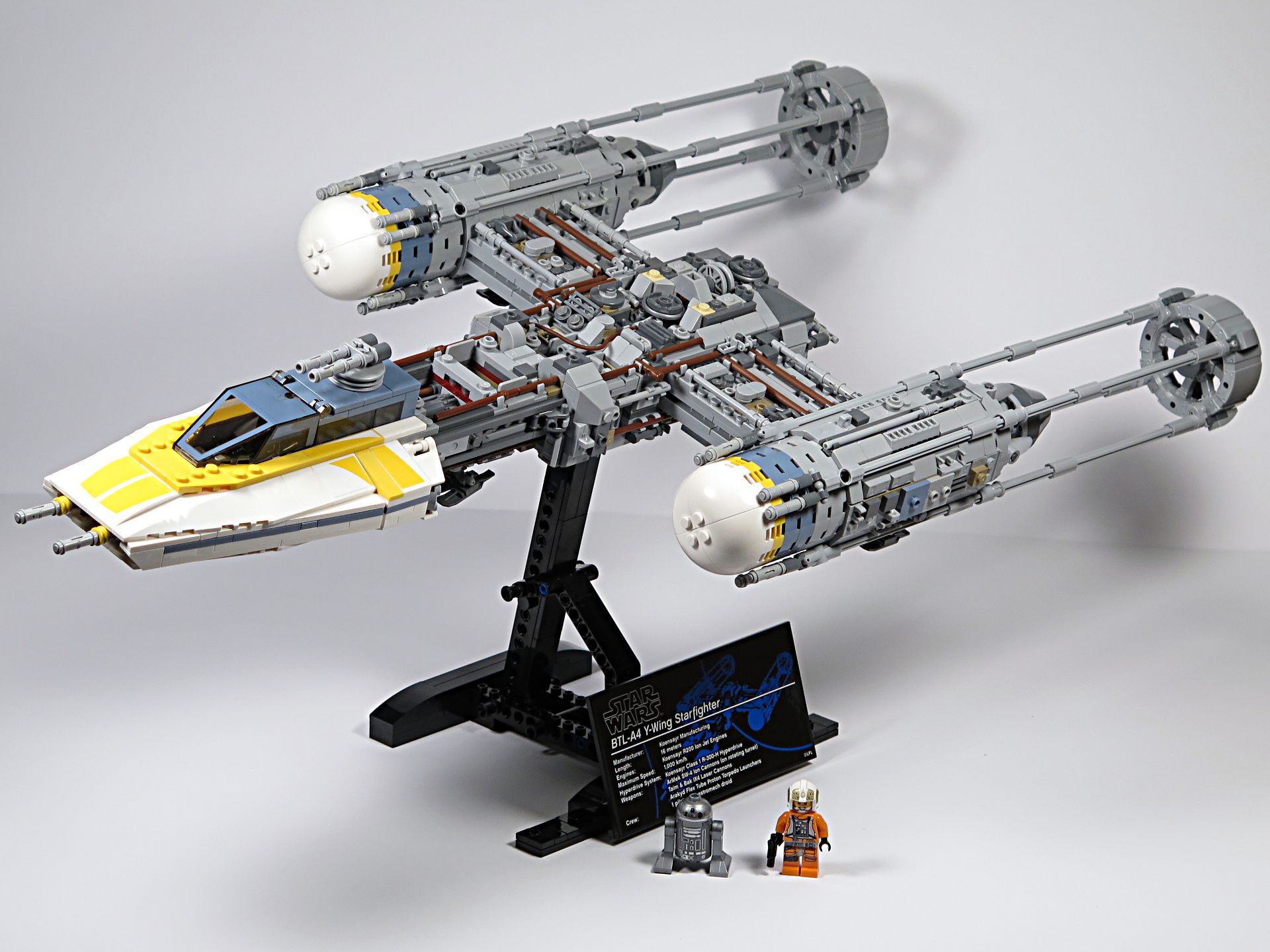 LEGO® Star Wars™ UCS Y-Wing Starfighter - Set | ©2018 Brickzeit
