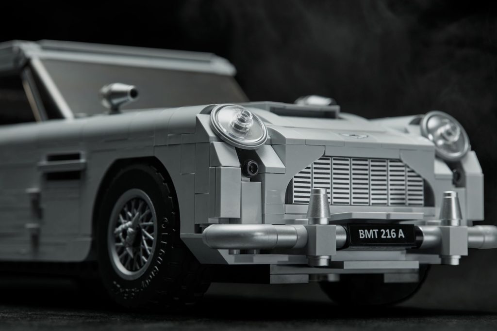 LEGO® James Bond Aston Martin DB5 (10262) - Bild 9 | ©2018 LEGO Gruppe