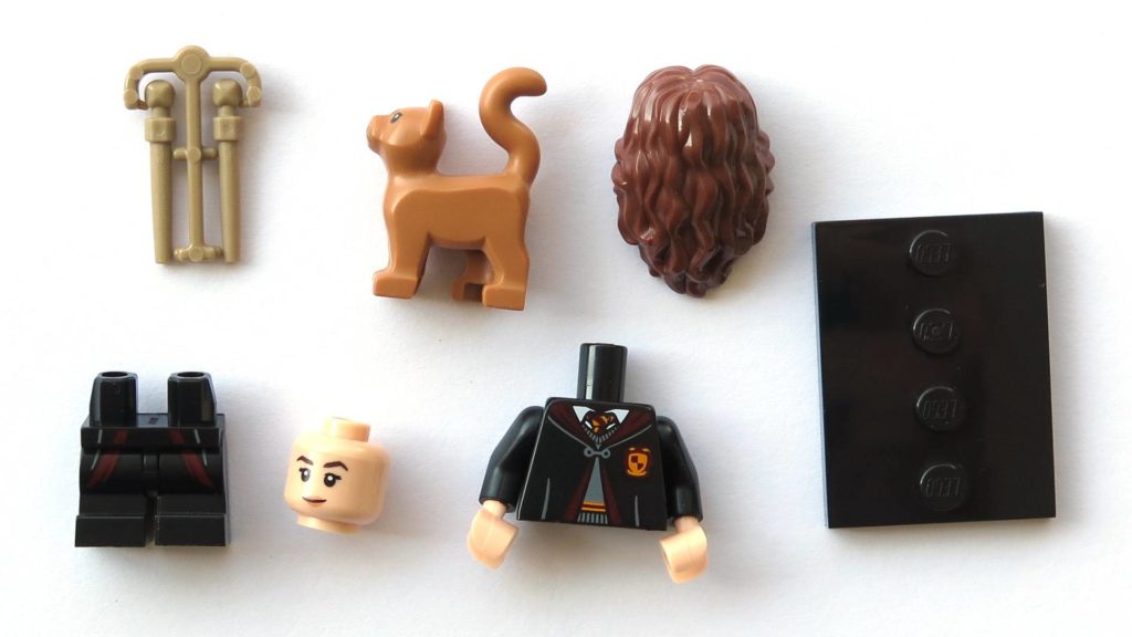 LEGO 71022 - Nr. 2 - Hermine Granger in Schuluniform - Einzelteile | ©2018 Brickzeit