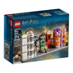 LEGO® Harry Potter 40289 Winkelgasse - Packung Vorderseite | ©LEGO Gruppe