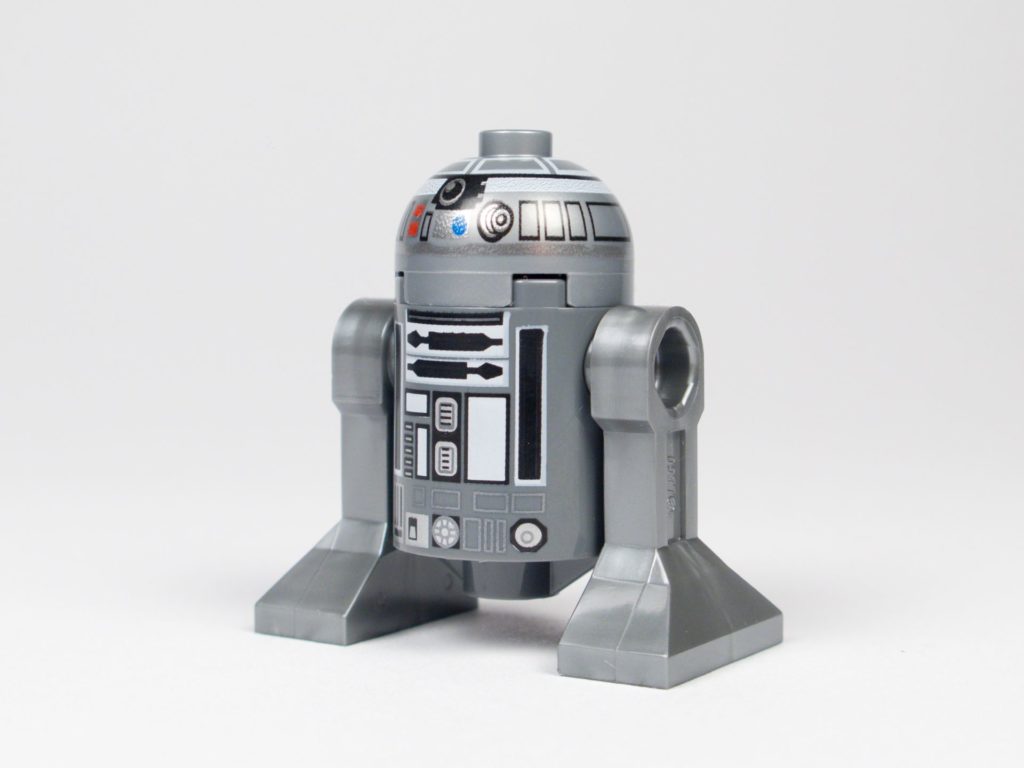 LEGO® Star Wars™ 75218 - Droide R2-Q2 - vorne, links | ©2018 Brickzeit