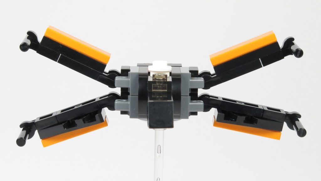 LEGO® Star Wars™ 911841 Poe Damerons X-Wing - offene Flügel, Vorderseite | ©2018 Brickzeit