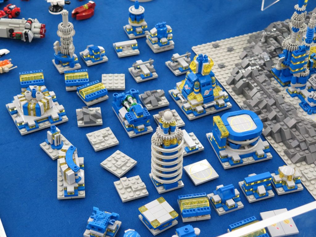 LEGO Micro Moonbase - Bild 13 | ©2018 Brickzeit