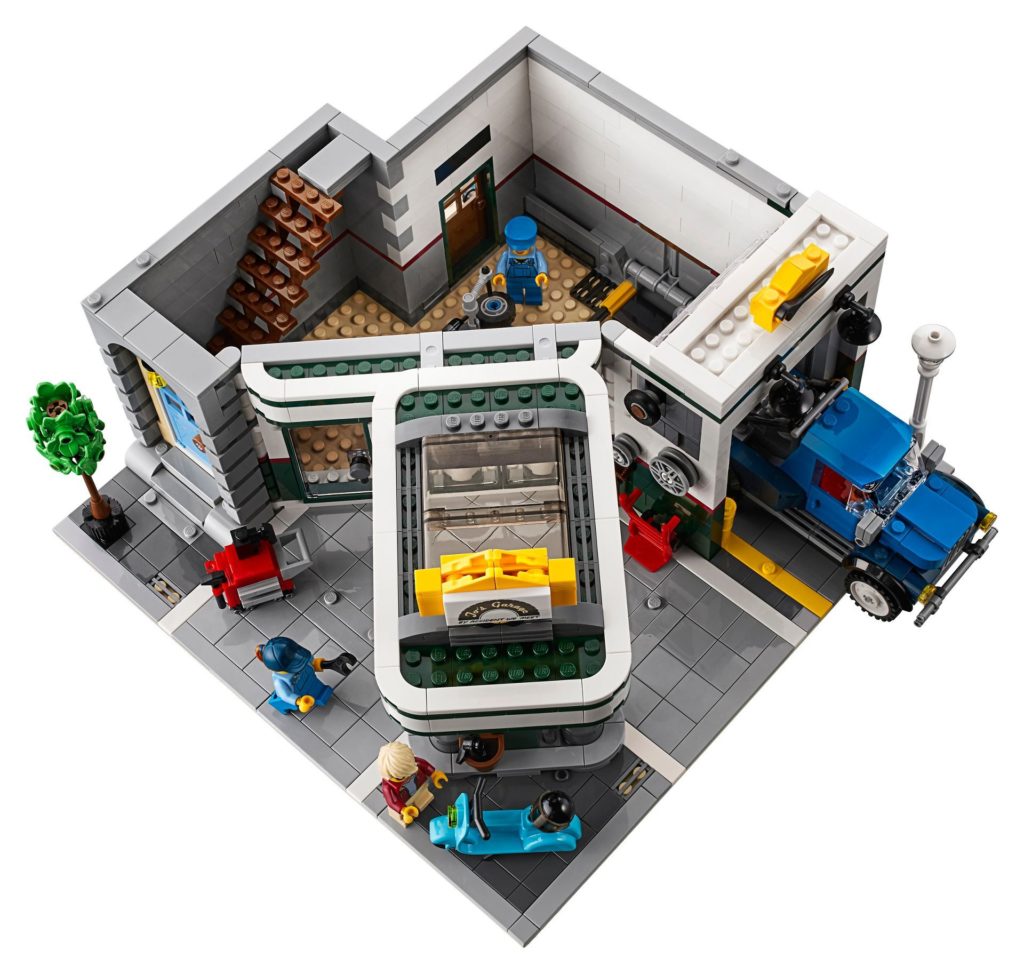 LEGO® Creator Expert 10264 Eckgarage - Tankstelle | LEGO© Gruppe