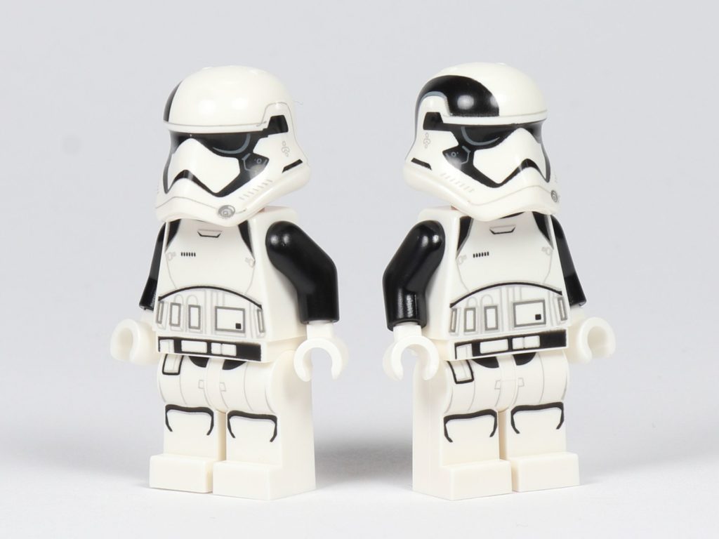 LEGO® Star Wars™ 75197 First Order Executioner Trooper, vorne schräg | ©2019 Brickzeit