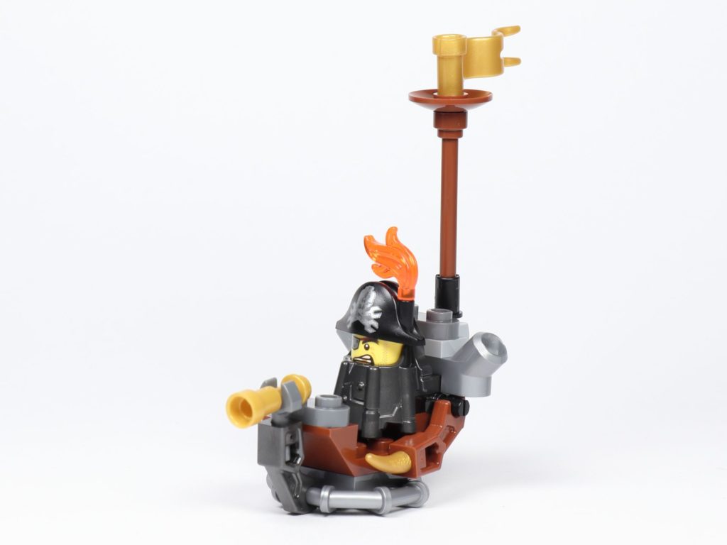 THE LEGO MOVIE 2 Mini-Baumeister Eisenbart (30528) - Boot, vorne links | ©2019 Brickzeit