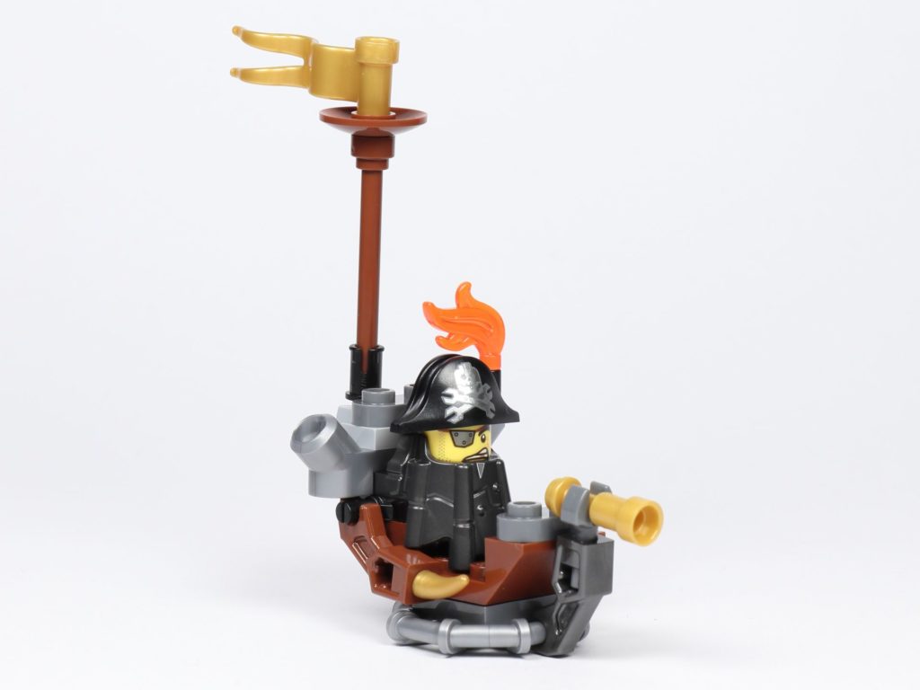 THE LEGO MOVIE 2 Mini-Baumeister Eisenbart (30528) - Boot, vorne rechts | ©2019 Brickzeit