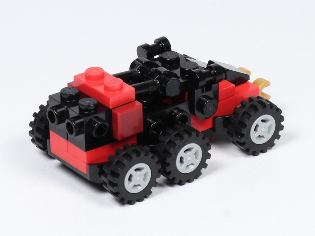 LEGO® Ninjago® Legacy Drachen-Fänger- hinten, rechts | ©2019 Brickzeit