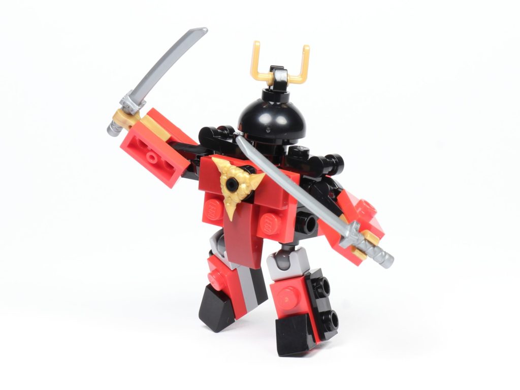 LEGO® Ninjago® Legacy Samurai X Mech - in Aktion | ©2019 Brickzeit