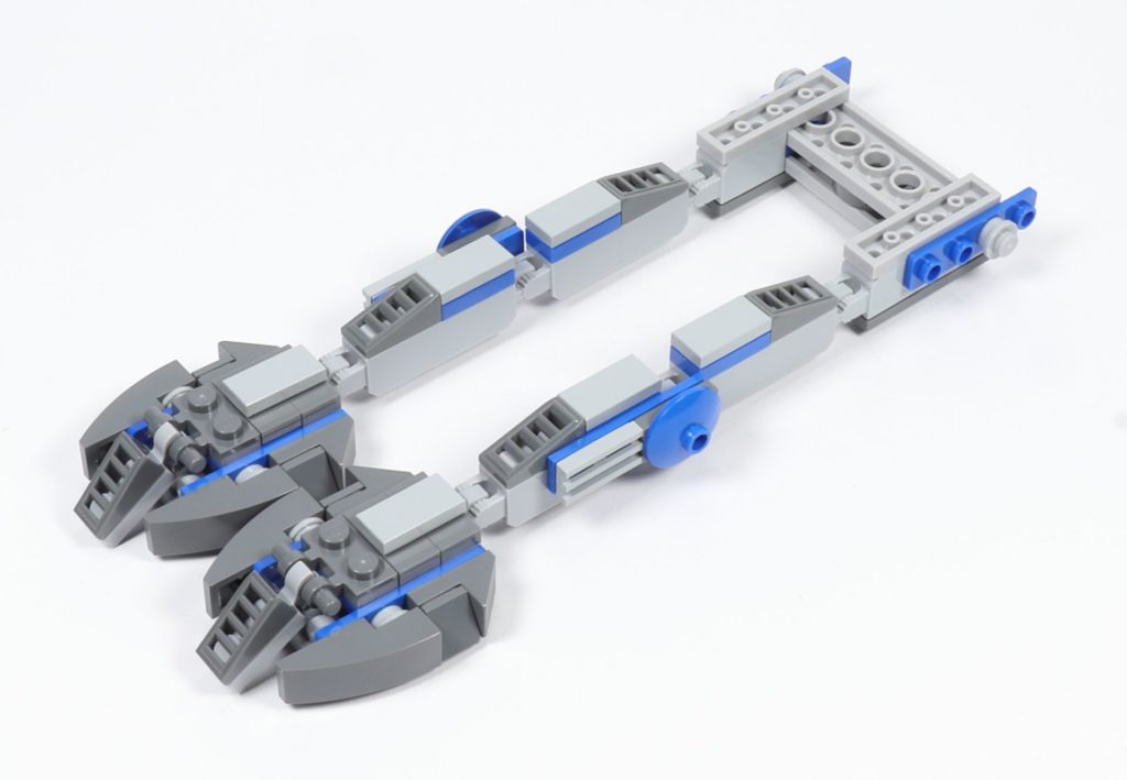 LEGO® Star Wars™ 75002 AT-RT™ - Bauabschnitt 2, fertige Beine Vorderseite | ©2019 Brickzeit