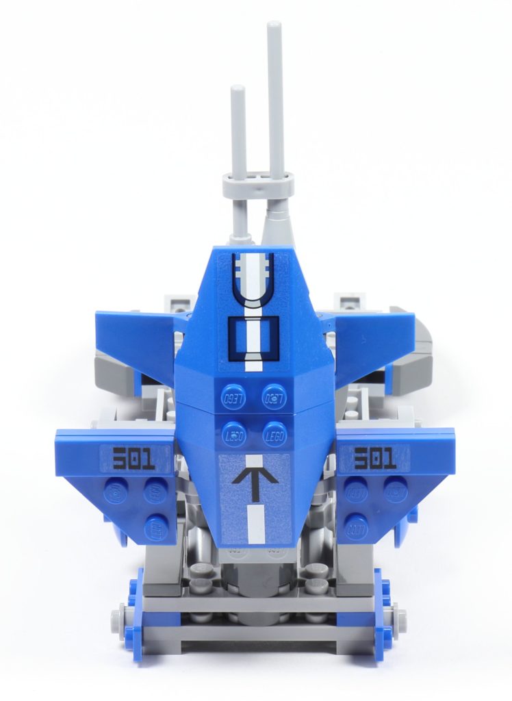 LEGO® Star Wars™ 75002 AT-RT™ - Bauabschnitt 3 - Seitenteile befestigt | ©2019 Brickzeit