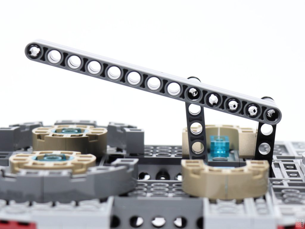 LEGO® Star Wars™ 75243 - Bauabschnitt 3, Bild 12 | ©2019 Brickzeit
