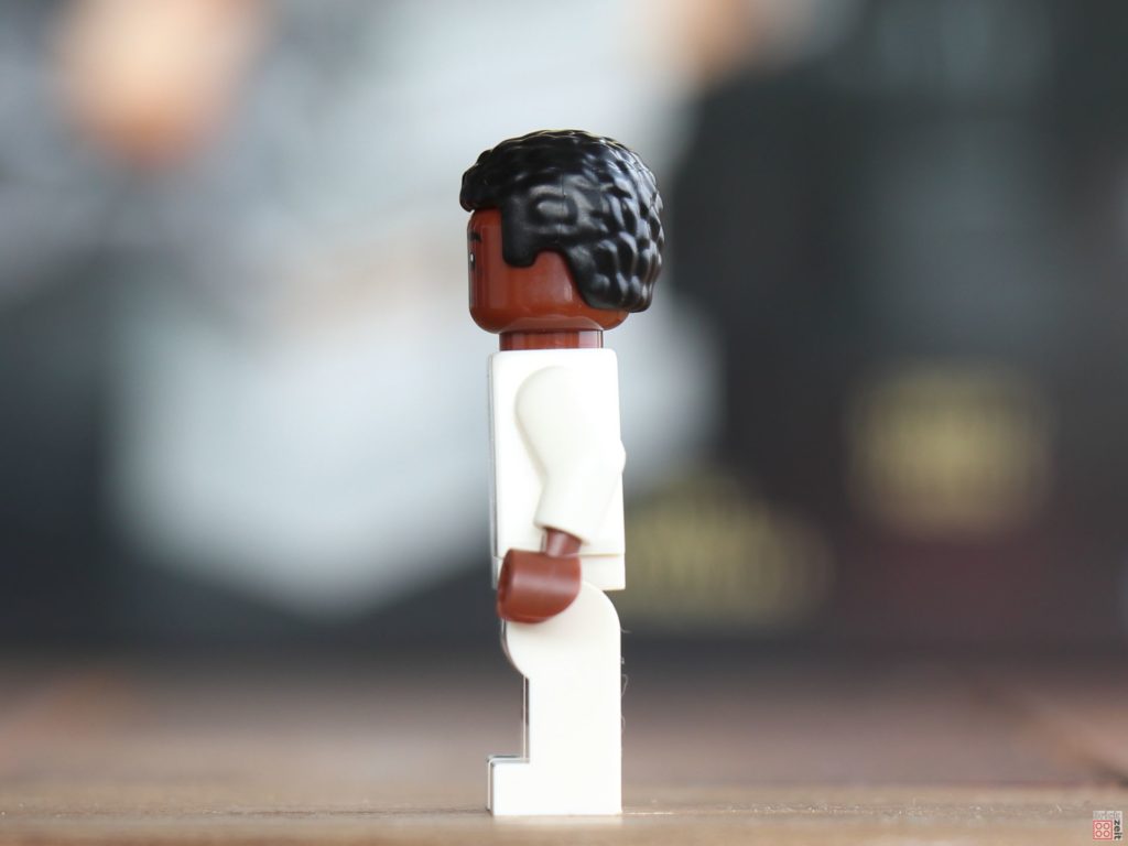 LEGO® Star Wars™ Lexikon 2019 - Finn im Bacta-Anzug, linke Seite | ©2019 Brickzeit