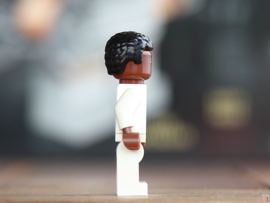 LEGO® Star Wars™ Lexikon 2019 - Finn im Bacta-Anzug, rechte Seite | ©2019 Brickzeit