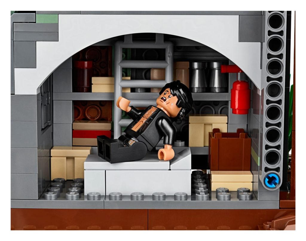 LEGO® 75936 - Ian Malcolm auf Krankenbett | ©LEGO Gruppe