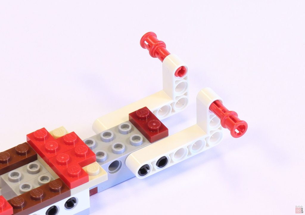LEGO 75244 - Bauabschnitt 1, Befestigung | ©2019 Brickzeit