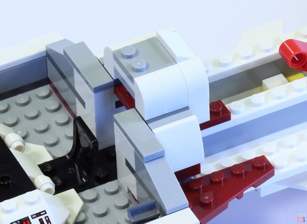 LEGO 75244 - Bauabschnitt 3, Gangabdeckung | ©2019 Brickzeit