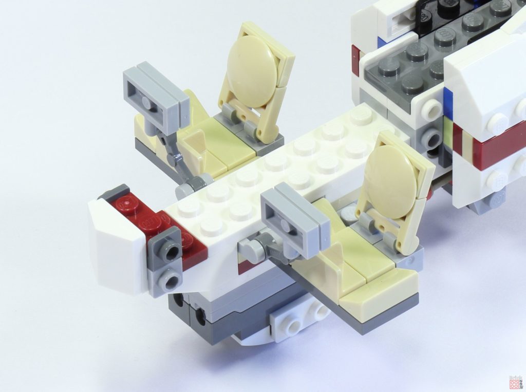 LEGO 75244 - Bauabschnitt 6, Cockpit vorne | ©2019 Brickzeit