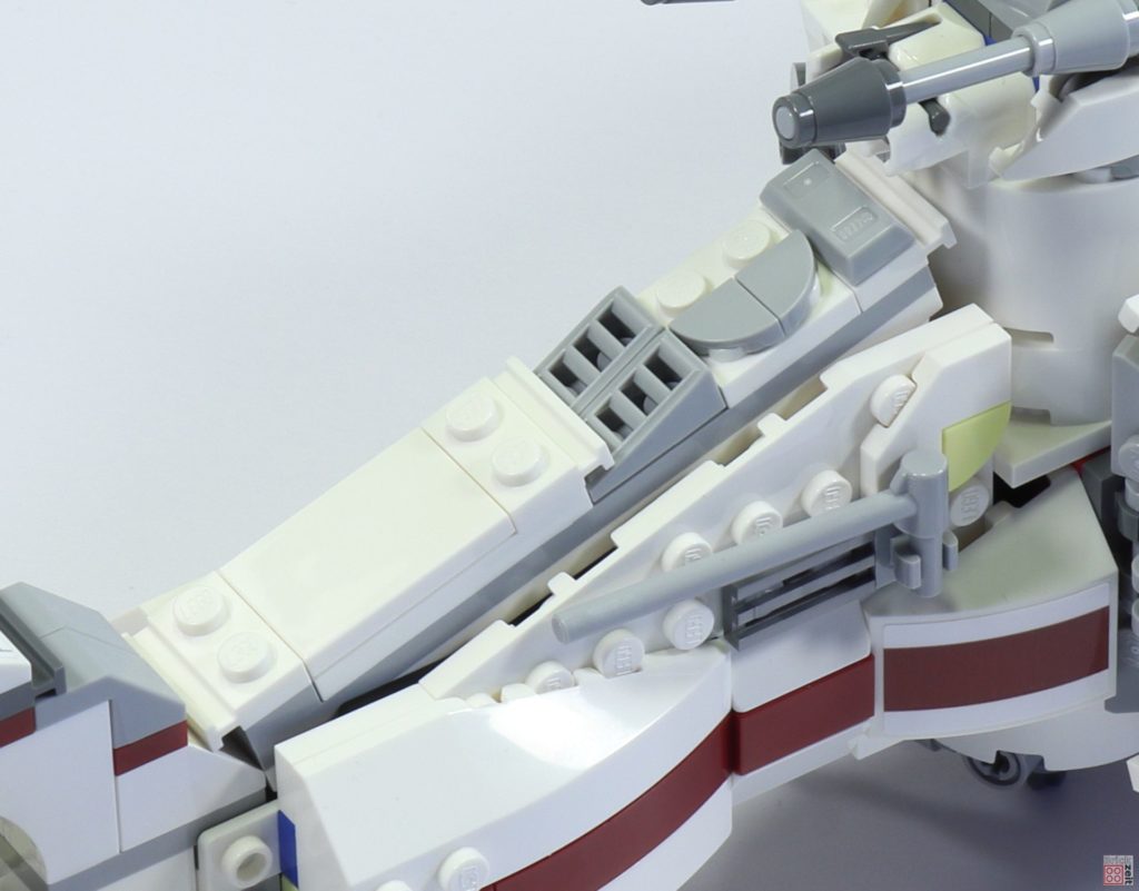 LEGO 75244 - Bauabschnitt 6, Fläche für Raumschiffhülle | ©2019 Brickzeit