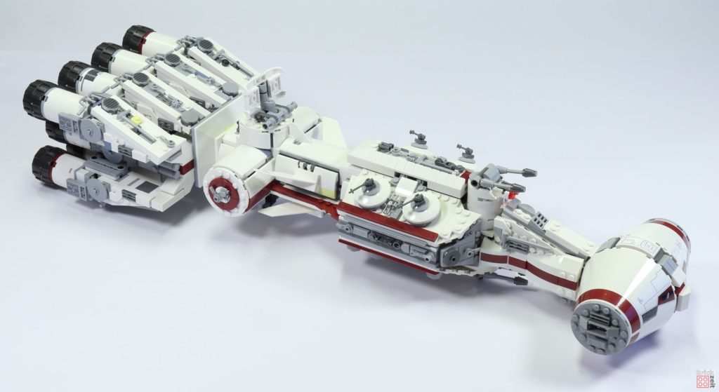 LEGO Star Wars 75244 Tantive IV - vorne rechts | ©2019 Brickzeit