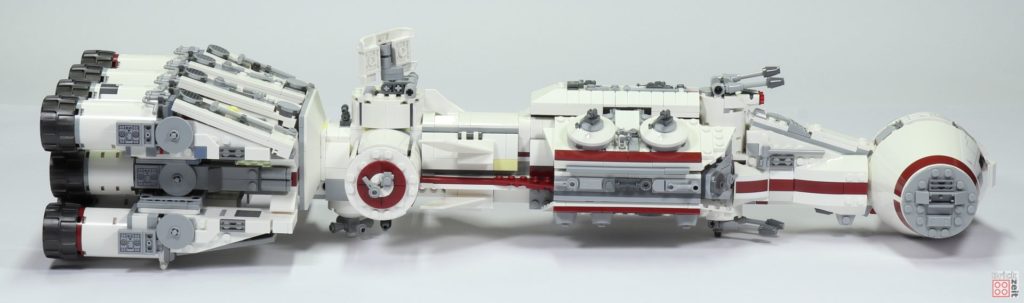 LEGO Star Wars 75244 Tantive IV - rechte Seite | ©2019 Brickzeit