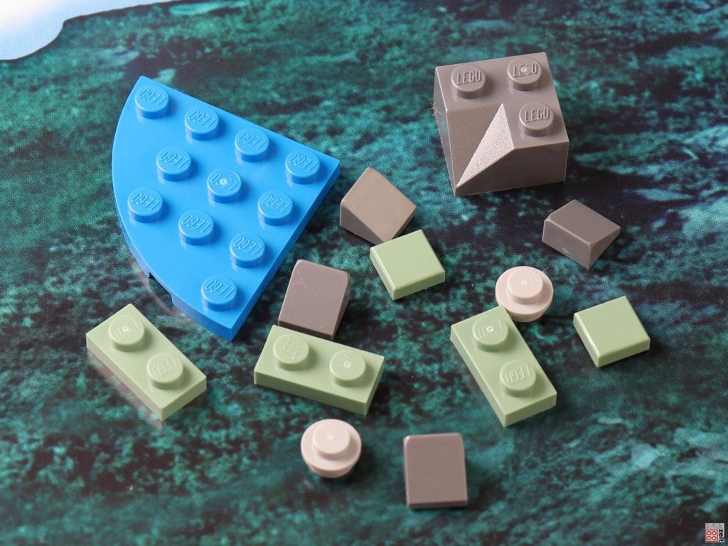 LEGO 75245 - Ahch-To in Teilen | ©2019 Brickzeit