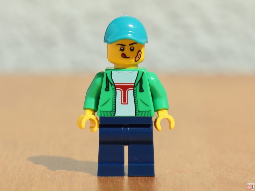 LEGO 71027 - Junge mit Drohne (16) | ©2020 Brickzeit