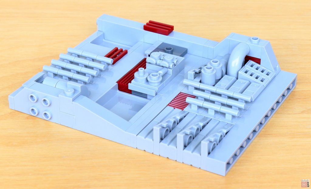 LEGO Star Wars 40407 - Die ersten beiden Flächen zusammengesteckt | ©2020 Brickzeit