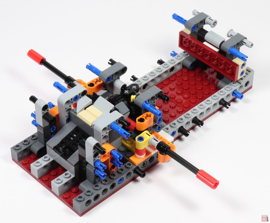 LEGO Star Wars 75275 - Bauabschnitt 02, Bild 03 | ©2020 Brickzeit