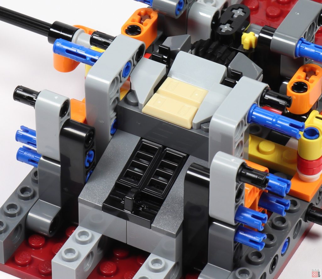 LEGO Star Wars 75275 - Bauabschnitt 02, Bild 04 | ©2020 Brickzeit