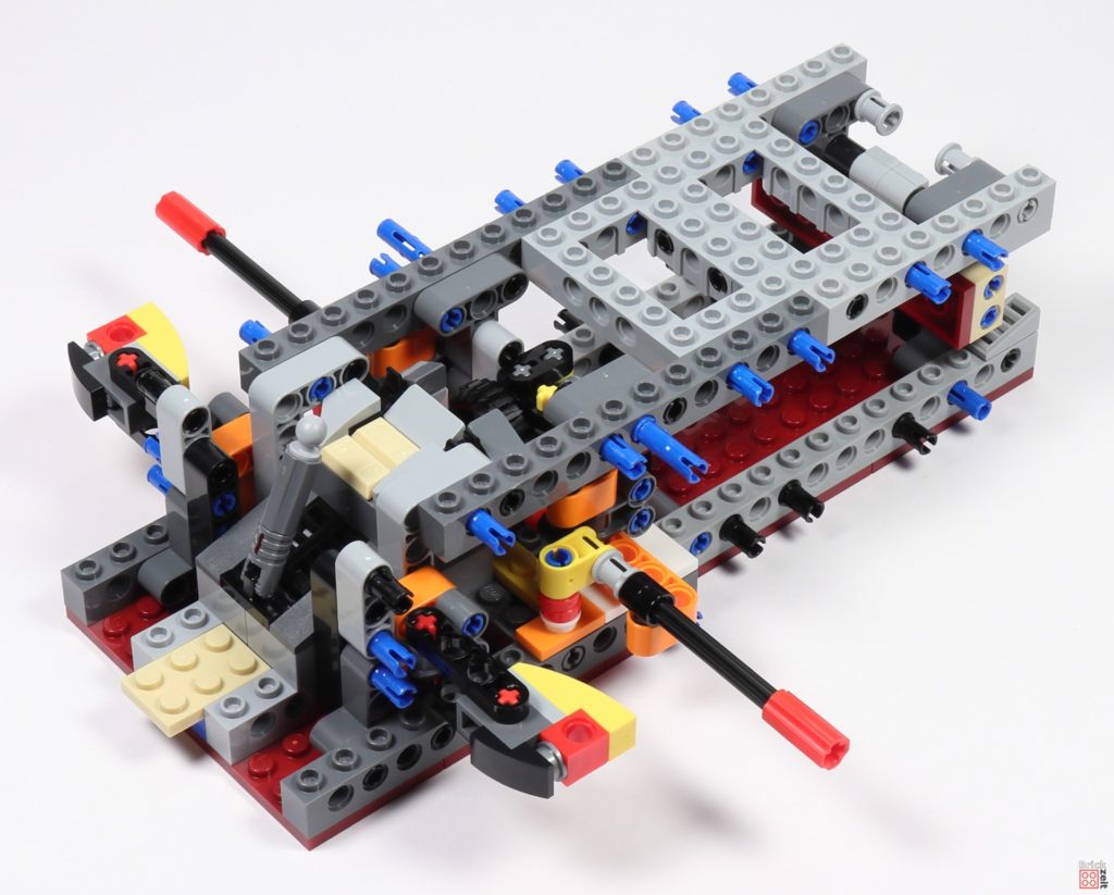 LEGO Star Wars 75275 - Bauabschnitt 02, Bild 10 | ©2020 Brickzeit