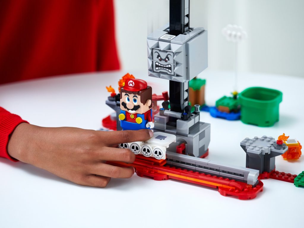 LEGO Super Mario 71376 Fallender Steinblock – Erweiterungsset | ©LEGO Gruppe