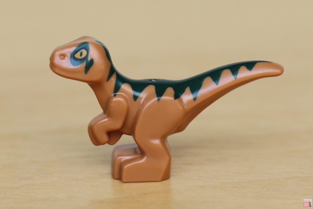 LEGO Jurassic World - Dino-Labor, Baby Raptor linke Seite | ©Brickzeit