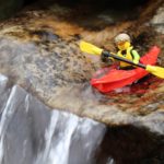 Wildwasserfahrt mit dem LEGO Kajak | ©2020 Brickzeit