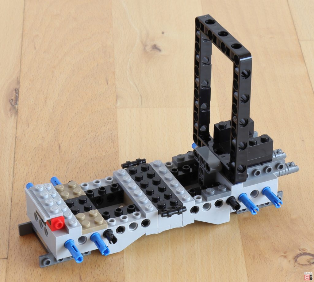 LEGO Technic Rahmen eingebaut | ©Brickzeit
