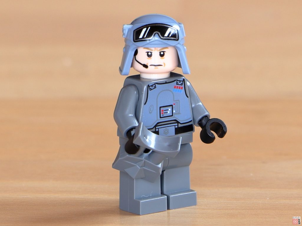 LEGO 75288 General Veers mit Elektrofernglas | ©Brickzeit