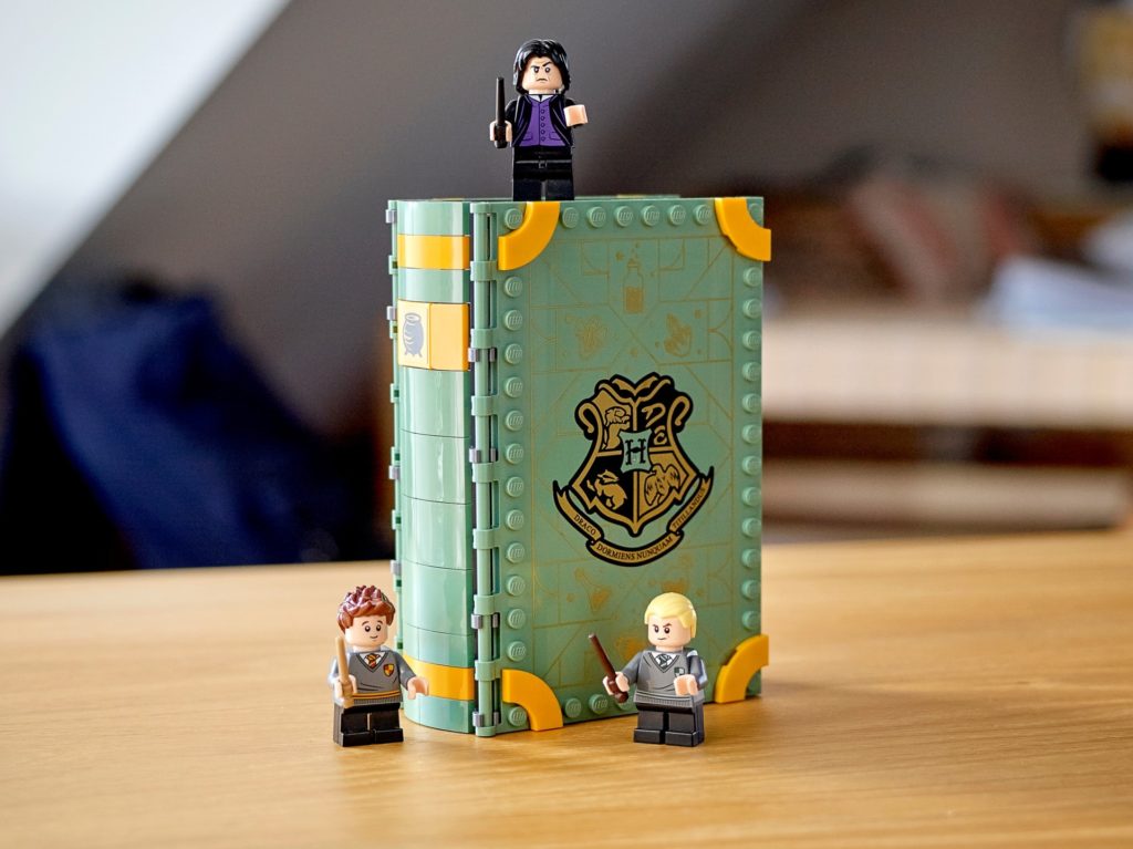 LEGO Harry Potter 76383 Hogwarts Moment: Zaubertrankunterricht | ©LEGO Gruppe